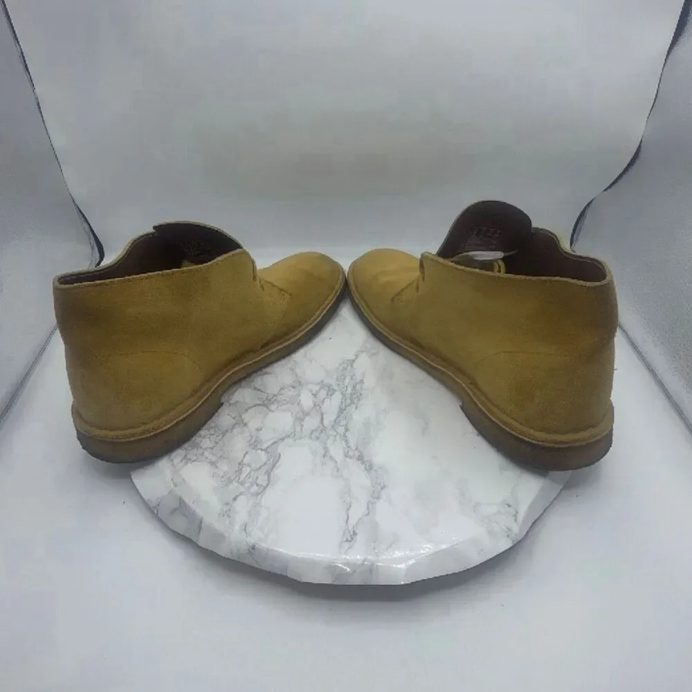 CLARKS Oak Suede Chukka Boot-9M